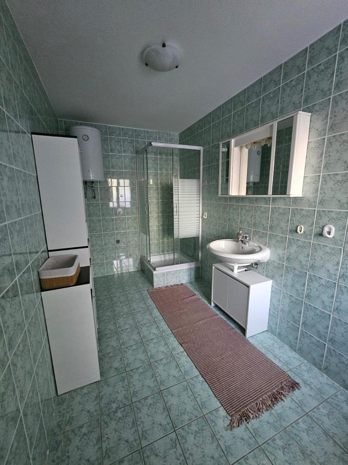 Studios Dolcek Krvavica Luaran gambar